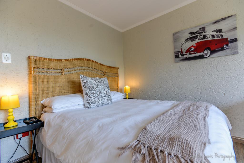 50 On Shepherd Boutique Guest House Sandton Buitenkant foto