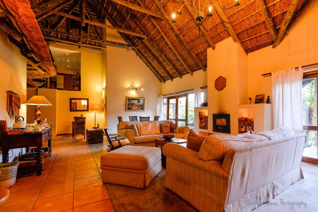 50 On Shepherd Boutique Guest House Sandton Buitenkant foto
