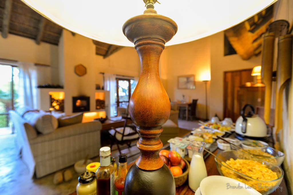 50 On Shepherd Boutique Guest House Sandton Buitenkant foto