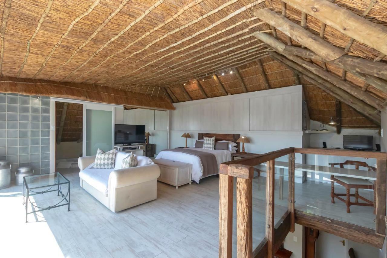 50 On Shepherd Boutique Guest House Sandton Buitenkant foto