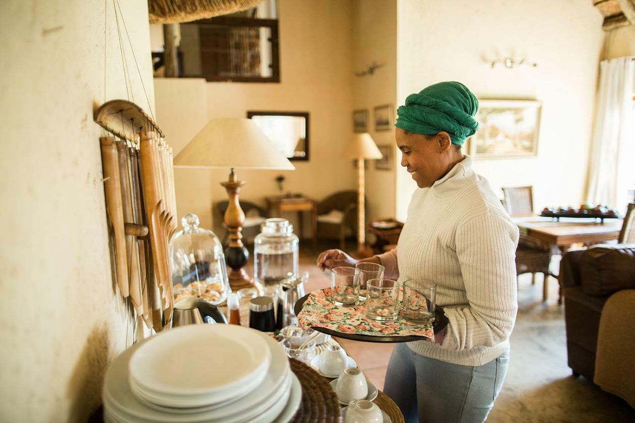 50 On Shepherd Boutique Guest House Sandton Buitenkant foto